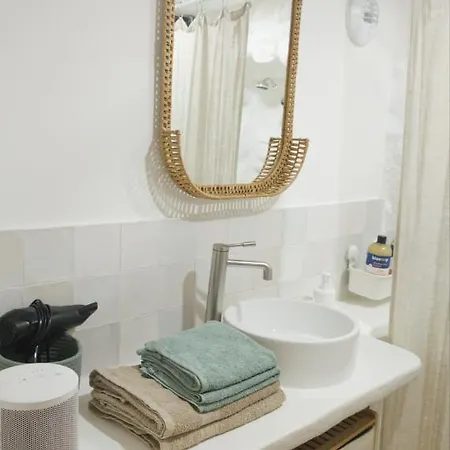 Studio Climatise Au Calme Au Coeur Du Village Medieval Avec Rue Pietonne Cagnes-sur-Mer Extérieur photo