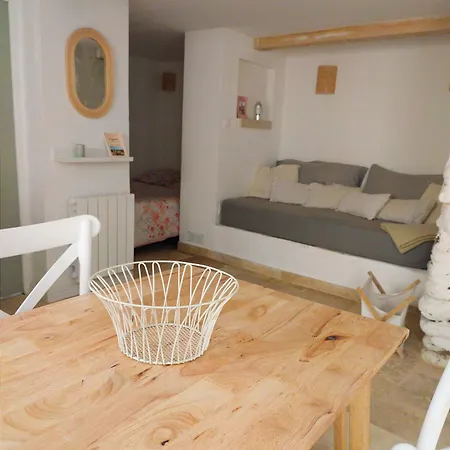 Studio Climatise Au Calme Au Coeur Du Village Medieval Avec Rue Pietonne Cagnes-sur-Mer Extérieur photo