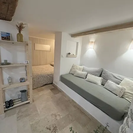 Studio Climatise Au Calme Au Coeur Du Village Medieval Avec Rue Pietonne Cagnes-sur-Mer Extérieur photo