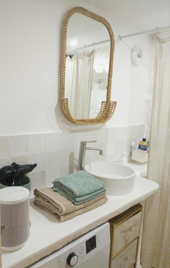 Apartment Climatise Au Calme Au Coeur Du Village Medieval Avec Rue Pietonne Cagnes-sur-Mer
