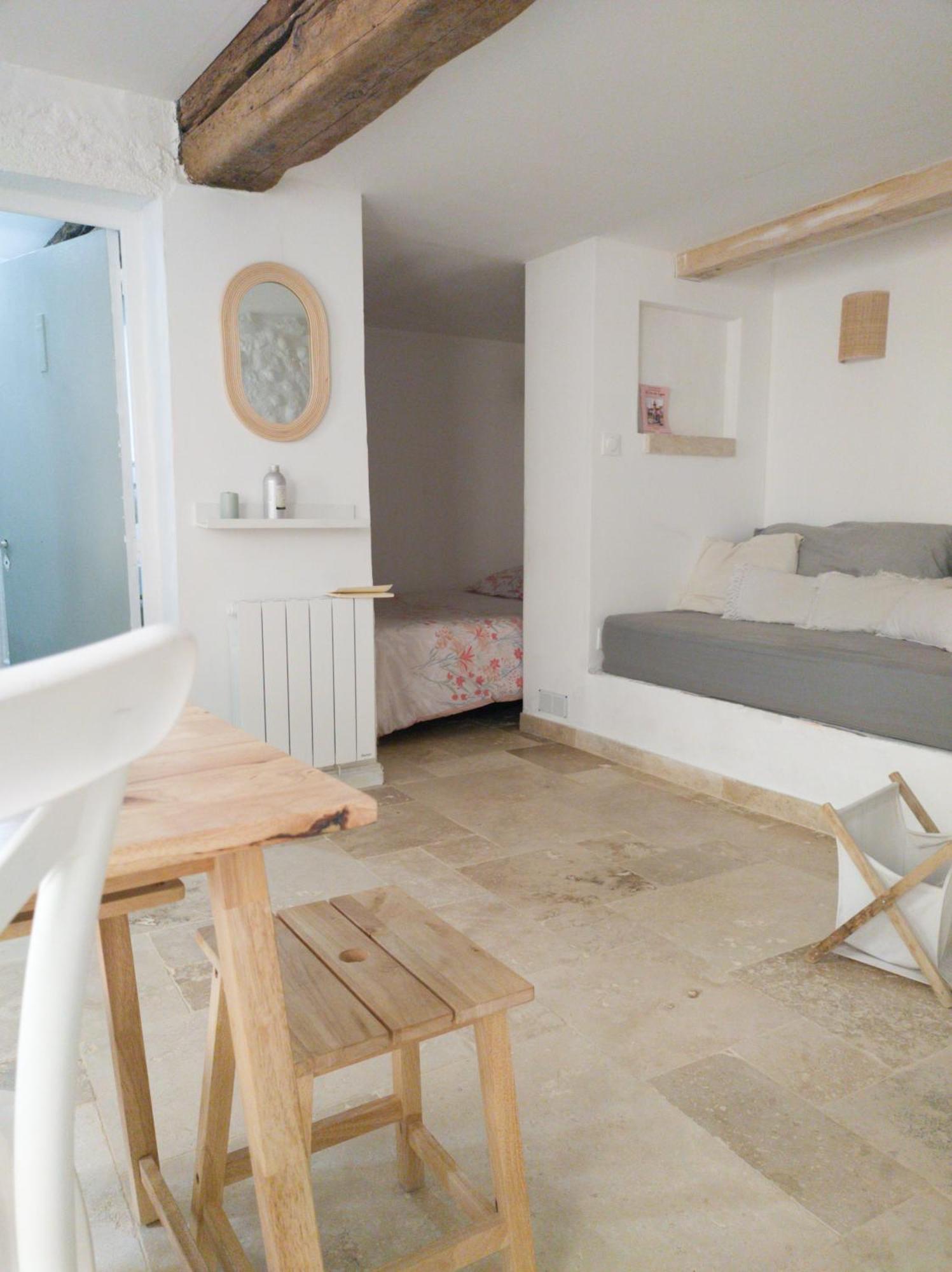 Apartamento Climatise Au Calme Au Coeur Du Village Medieval Avec Rue Pietonne